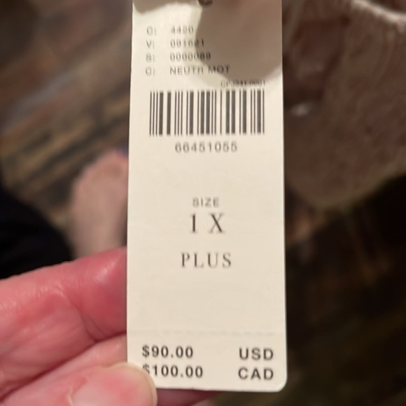 Striped Ruffle Sleeveless Top - Picture 6 of 6